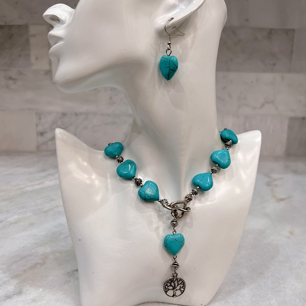 Blue Howlite Heart Dangle Earrings and Lariat Necklace